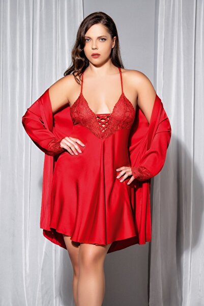 euro click طقم قميص نوم قصير وروب من الساتان الأحمر مع تفاصيل من الدانتيل