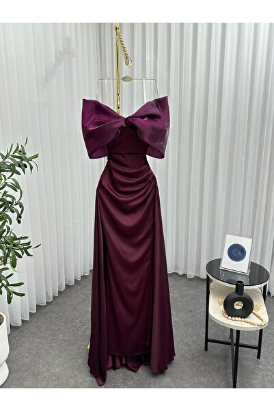 Boutique 219 long burgundy satin dress