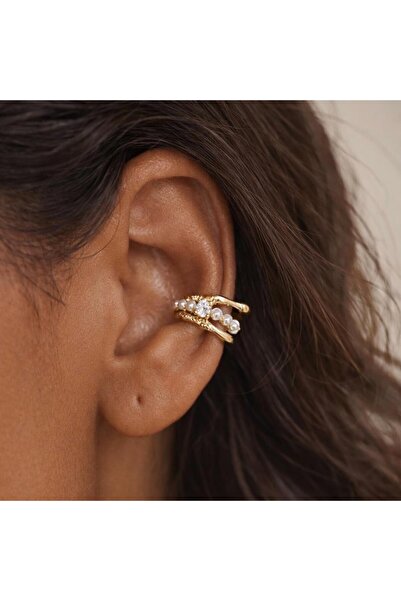 neslyaccessories Gold pearl ear cuff