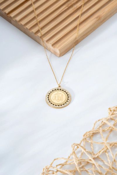 Yz Ticaret Altın Renk Yuvarlak Allah Yazılı Taşlı Kolye