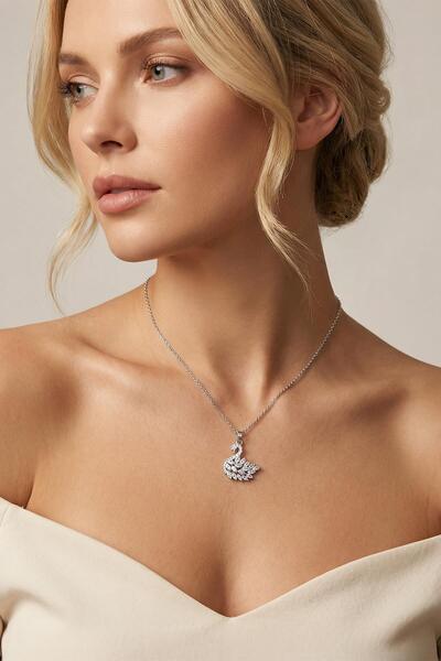 Rays 0105 White Swan Figured Necklace Silver