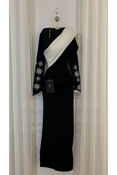 ZAYNAFASHIONSA Evening dress with embroidered sleeves