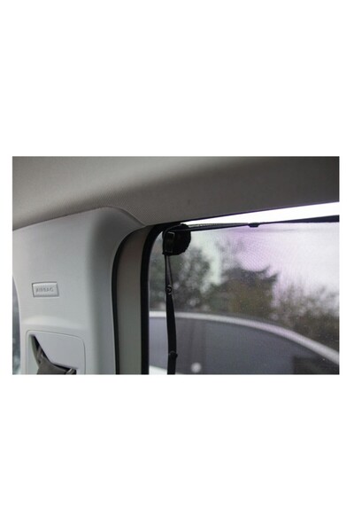 NW NessiWorld Adjustable Auto Side Window Sunshade 879