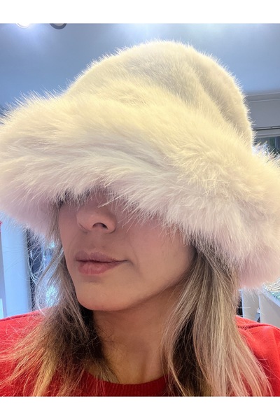 gozdeasutayaccessory Beige Fur Hat