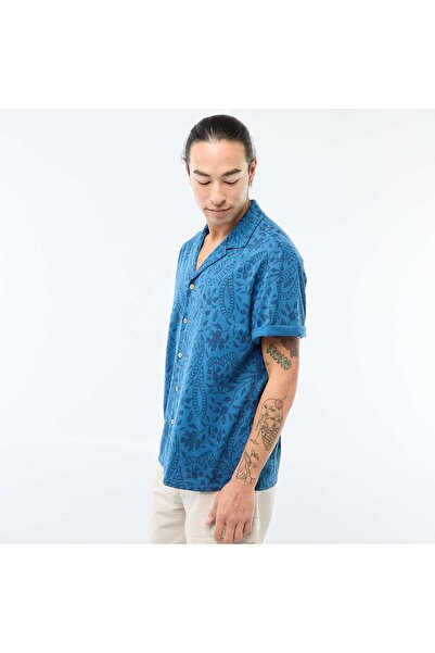 KIABI قميص أزرق قصير الأكمام بنقوش