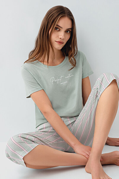 Pierre Cardin Women's Green Capri Set