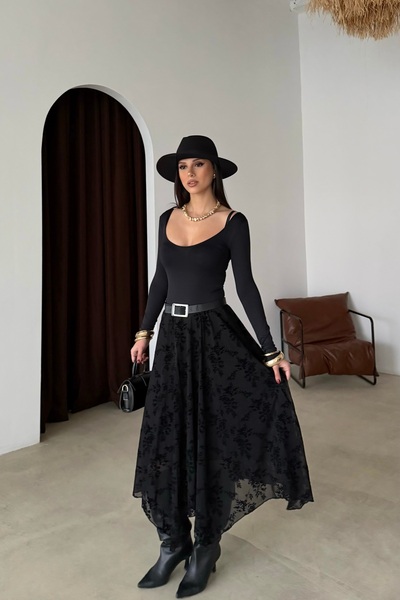 R-Style Kadife Desenli Asimetrik Tül Etek