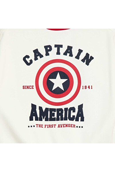 KIABI سويت شيرت أبيض برقبة دائرية عليه صورة كابتن أمريكا