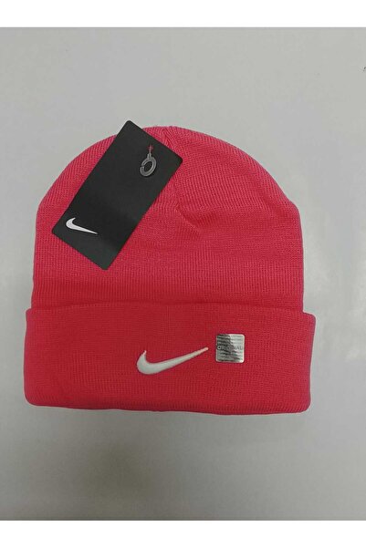 Nike Women's hat with embroidered logo