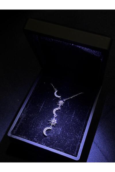 bijoux uniques Moon&Sun Y Steel Necklace in a Light Box Valentine's Day Gift