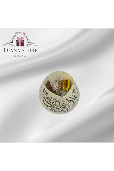 GIFT Leather pockets with the phrase "Blessed month to you" and a piece of dr...