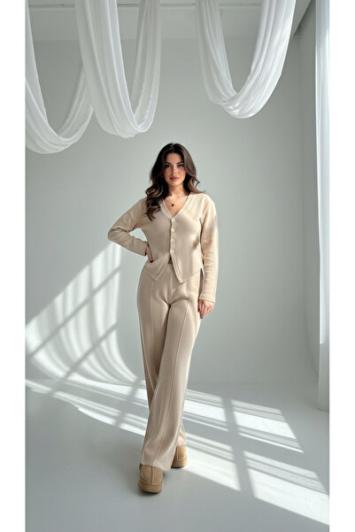 Zafirae طقم بأزرار ذهبية