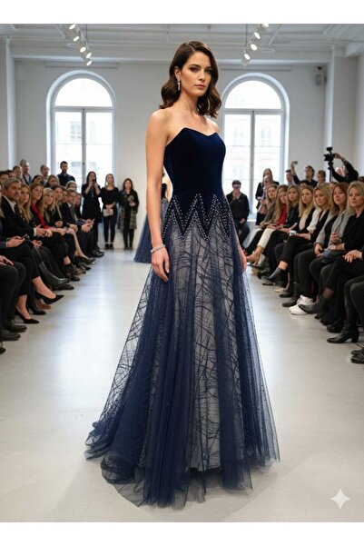 GORI FASHION A classic, elegant, patterned dress