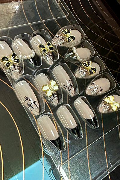 Gold Beauty Taşlı Özel Tasarım Takma Tırnak 24 Adet Jel Tırnak