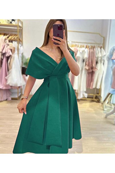 Fashionhaine.ro Elegant Dress with Bardot Neckline and Highlighted Waist