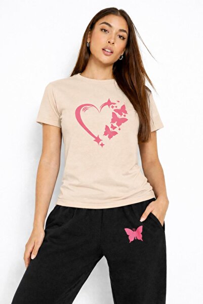 zeag طقم تي شيرت رياضي نسائي مطبوع عليه قلب فراشة