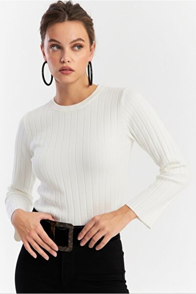 Be Best Women's White Short Knit Blouse Be313