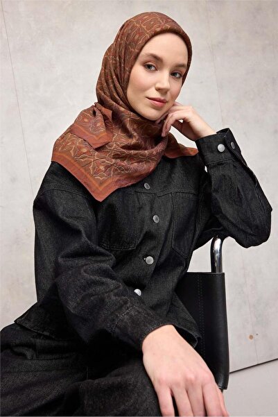 Silk Home وشاح فيسكوز فيلورا بنمط البرسيم الداكن مع تصميم توك دورستي 90×90