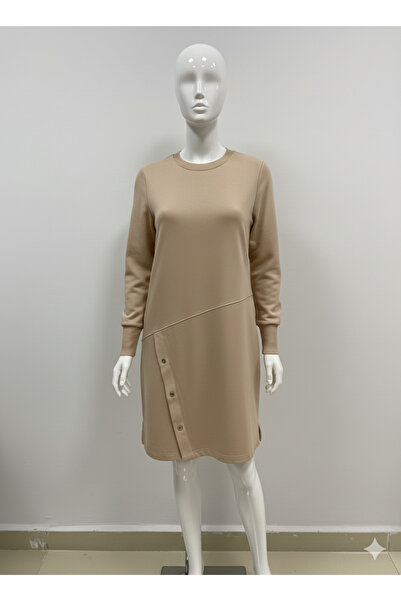 KADO Kadın Bej Asimetrik Kesim Uzun Tunik – Düğme Detaylı, Tesettüre Uygun