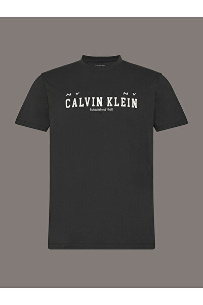 Calvin Klein Logo Box Graphic Classic T-Shirt