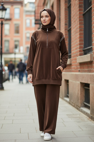 Moodbasic Stone Half-Zippered Velvet Suit