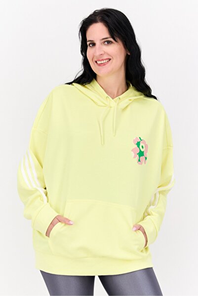 adidas هودي رياضي نسائي بأكمام طويلة مناسب للأنشطة الخارجية، لون أصفر ليموني