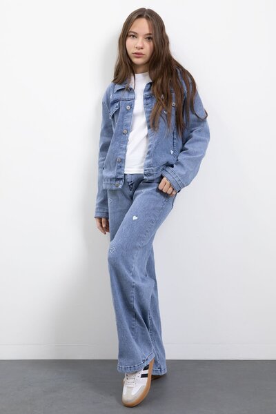 Cansın Mini طقم جينز للفتيات مع سترة مزينة بنمط قلب أزرق وبنطلون 23475