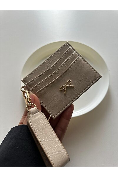 Boutiquehaki Shiny Keychain Card Holder with Bow Detail