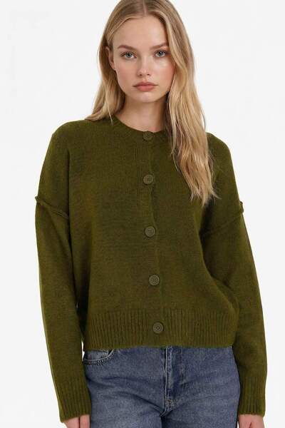 DeFacto Regular Fit Crew Neck Buttoned Cardigan G5018Ax26Sp