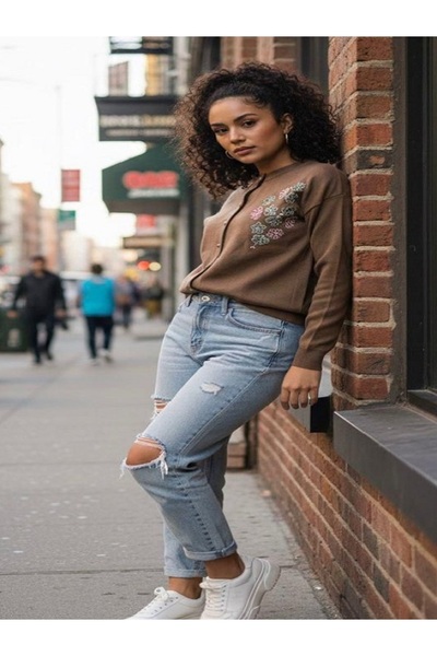 MİRVE BUTİK Beaded Flowered Knitted Cardigan