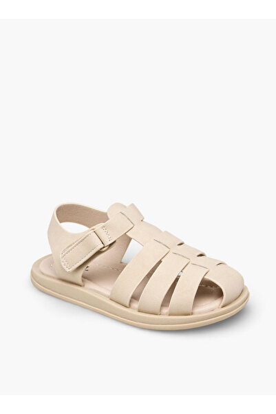 LBL by Shoexpress صنادل صياد للأولاد من مجموعة رمضان، مزودة بخطاف وحلقة.