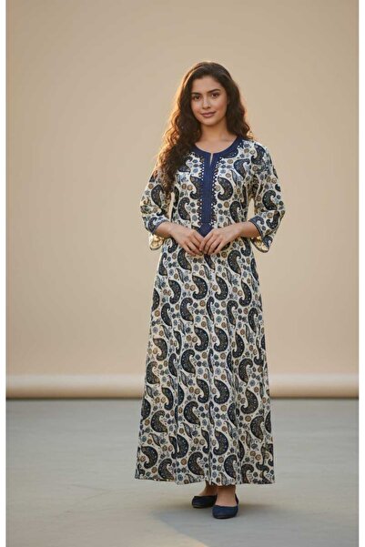 AFandina This mother and daughter jalabiya is distinguished by its exquisite ...