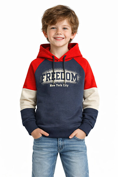 monox Момчешка блуза с качулка, с принт „Свобода“, 3 нишки, четкана