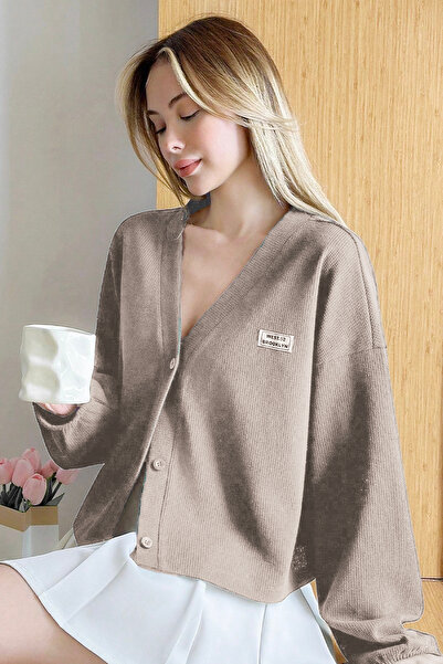 Mood Lab Waffle Dokulu Bej Slogan Peç Detaylı Düğmeli Uzun Kol Hırka