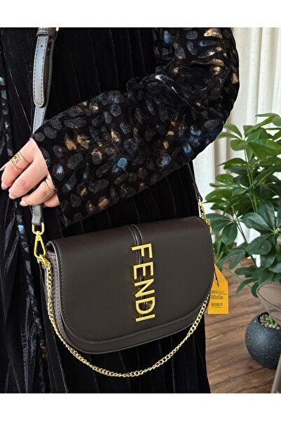 DDF Elegant, high-quality women's shoulder bag with all accessories