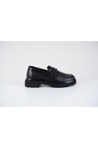 innsteal Majesté Women's Black Thick Sole Buckle Detailed Genuine Leather Loafer