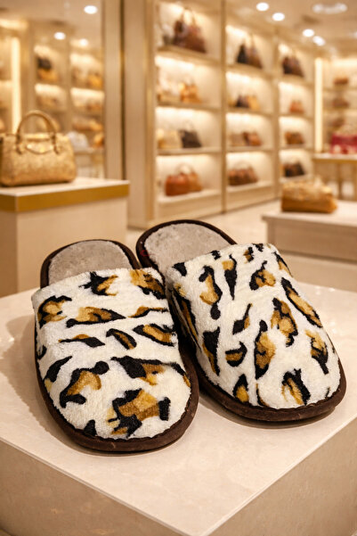 ValoriaHome Leopar Desenli Peluş Ev Terliği – Kaymaz Tabanlı, Yumuşak İç Taba...