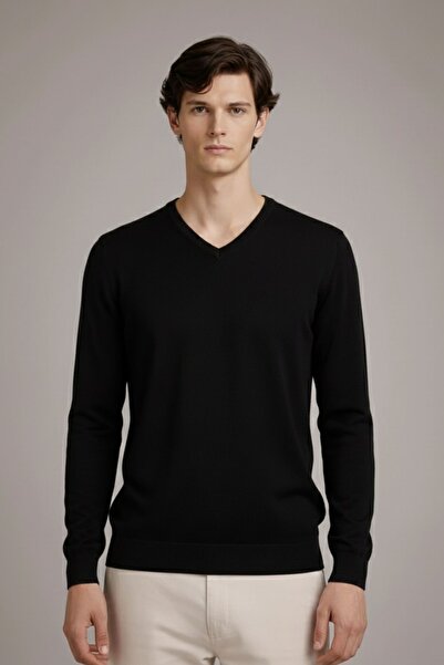 COMBİNE MİCHAİL Мъжки зимен пуловер с V-образно деколте, в черно, с голям размер