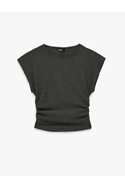 Koton Bürümcük Kumaş Slim Fit Drapeli Kısa Kollu Bisiklet Yaka Tişört