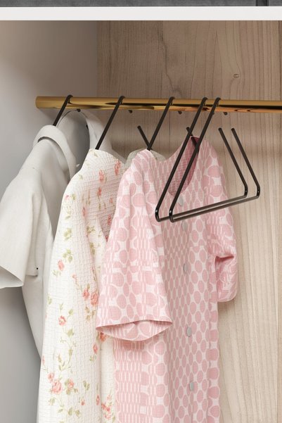 zabata 5 Pieces Triangle Closet Hanger Metal Pants Hanger Clothing Rack Clothes Organizer