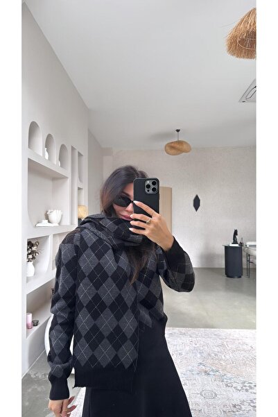 Buket Teke Black Argyle Scarf Glitter Sweater
