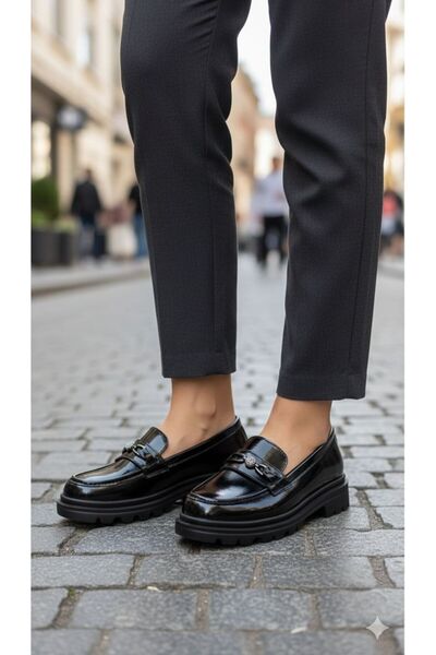 guijarro Women's Matte Patent Leather Stone Chain Detailed Thick Serrated Sol...