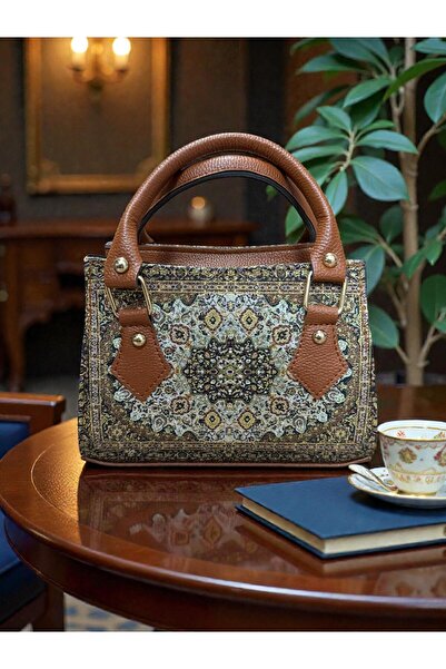 KAYA GİFT AND BAG KARE ÇANTA