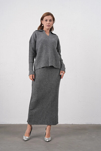 Cool & Modest Polo Neck Half Placket Knit Detail Sweater Skirt Two-Piece Knit...