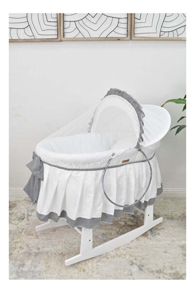 Fun Moment The Moses Basket Comes with a White Rocking Base
