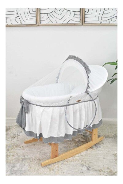 Fun Moment Moses Basket for Baby with a Wooden Rocking Base