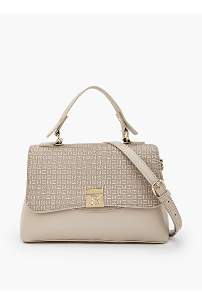 Flora Bella by Shoexpress حقيبة كروسبودي بنقشة مونوغرام مع حزام كتف قابل للفص...