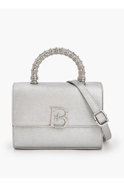 Flora Bella by Shoexpress حقيبة كروسبودي مزينة بشعار مع حزام قابل للفصل - مجم...