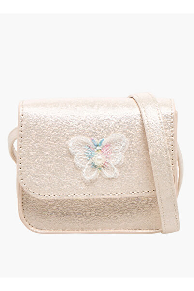 Flora Bella by Shoexpress حقيبة كروسبودي مزينة بتطريز فراشة مع حزام سلسلة، من...