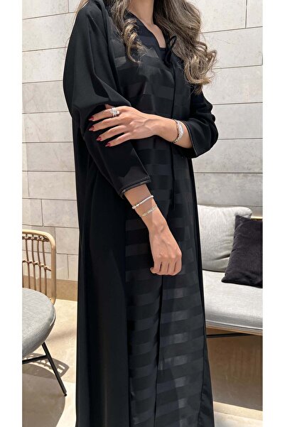 AYA MW1571 -عباية كريب ملكي مع حرير وربطة | Royal Crepe Abaya with Silk Tie D...